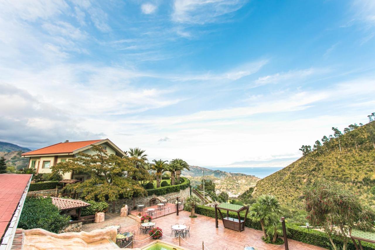 B & B Le Casette Sull'Albero Di Villa Alba 墨西拿 外观 照片