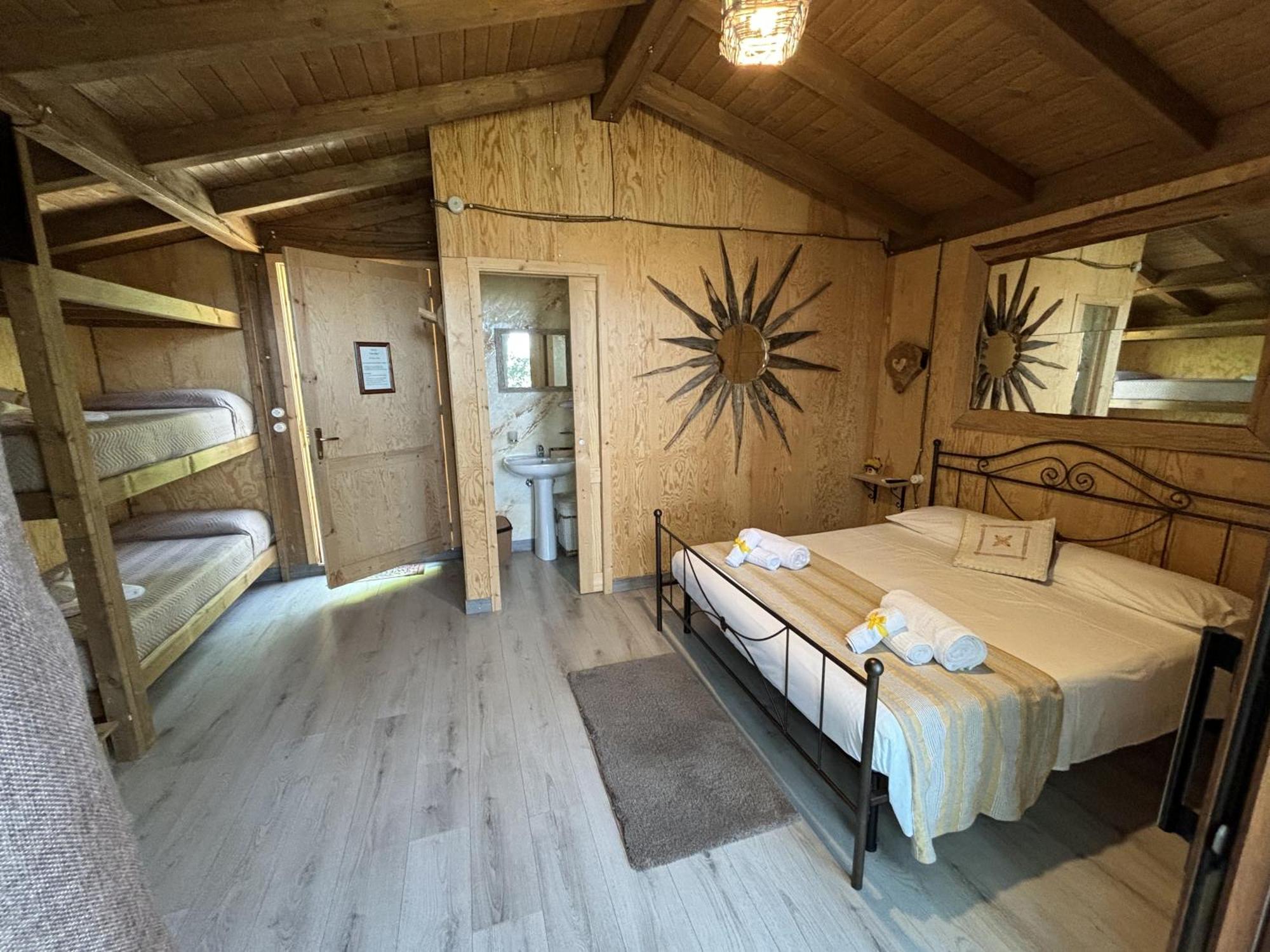 B & B Le Casette Sull'Albero Di Villa Alba 墨西拿 外观 照片