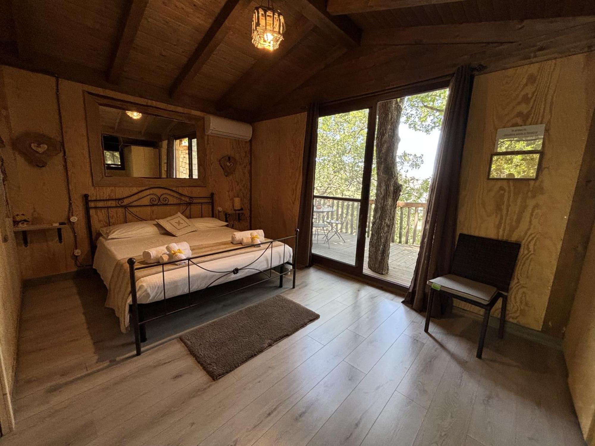 B & B Le Casette Sull'Albero Di Villa Alba 墨西拿 外观 照片