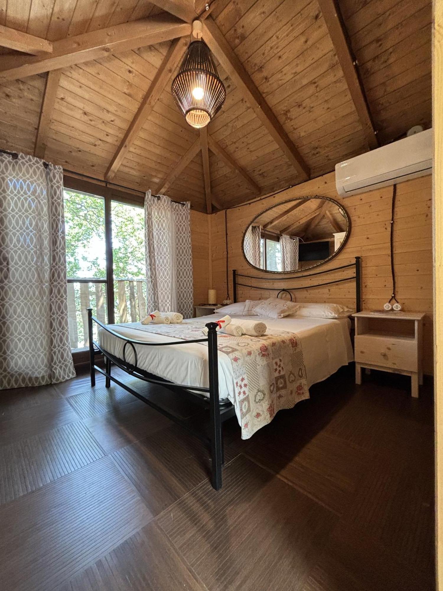B & B Le Casette Sull'Albero Di Villa Alba 墨西拿 外观 照片